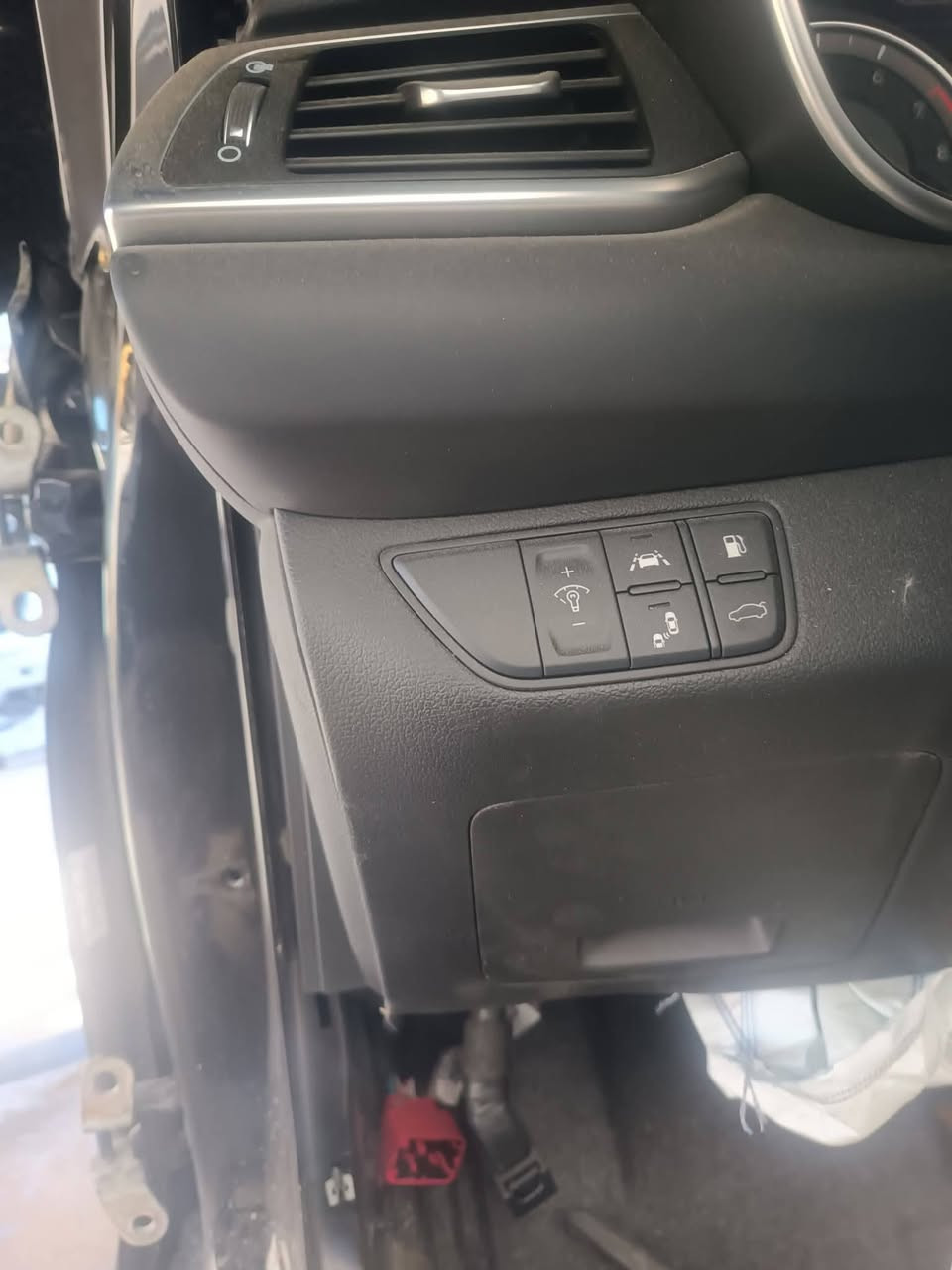 غراض جنسز. G70
22.  23
 وارد امريكي 
راديترات 
كير مكينه 
حداديه 
ابواب 
دعاميات

***********
