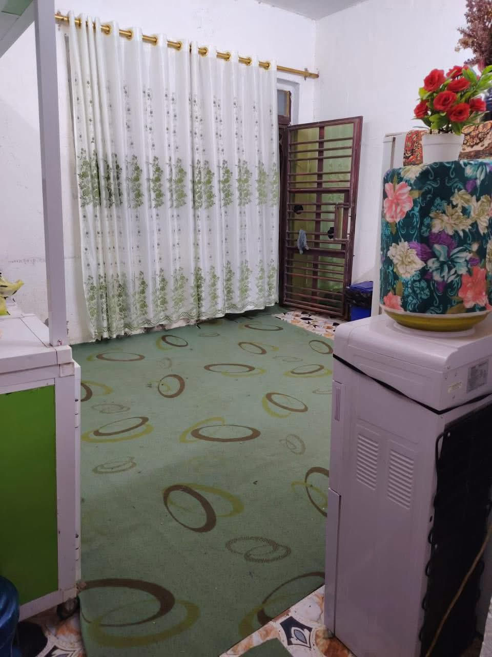 🏠: #دار_للبيع
📍: الموقع حي الامين قرب سيراميك العيساوي
📐:مساحة ٢٠٠ متر واجهة ١٠ نزال ٢٠
🏗️. بناء كونكريت بلوك 
تفاصيل الدار 
🔸. طابقين 
الاول يحتوي على 
.غرفه
.استقبال
.صاله
.مطبخ
.صحيات
.طارمه 
.صحيات داخليه وخارجية 

الثاني 
.غرفه نوم 
 💸. السعر ٥٥ مليون وقابل للتفاوض 
——————————- للاستفسار اكثر مراجعة مكتبنا 
#مكتب_الاتحاد_للعقار
عنوان المكتب حي الجامعة الحولي مجاور بيت فيصل النائلي 
متواجدين من الساعة ١ ضهراً الى الساعة ٩ ليلا
————————————- او الاتصال بالارقام التاليه
*********** محمد العصامي
*********** حسن الشباني
