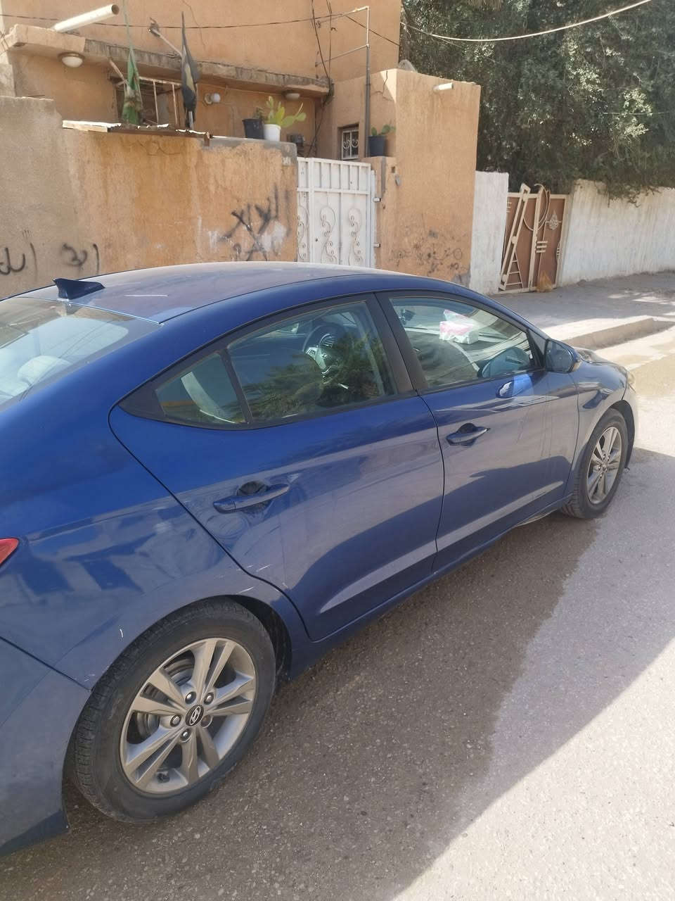 النترا 2017 امريكي
حادث فقط بنيد بدون اي دواخل  بلادي ولبنيد نفسه ممبدل ليبل واحد سياره مابيه اي تبديل 
محرك 2000 دوش 
موصفات عاديه سياره 
سعر 113 وبيها مجال
مكان السياره كربلاء 
***********

