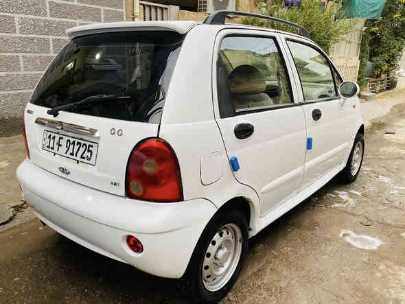 السلام عليكم كيو كيو موديل 2013 سياره كلش جديده جانت مضمومه 3 سنوات كير جديد محرك جديد صدر جديد تخم تاير جديد كهربائياتها كلها شغاله حته كلوب سيرفس ممشتغل جديده بمعنه الكلمه تبريد ثلج تدفىة نار ماشيه 75 مشيها الحقيقي رقم جديد الدولي وهزه جديده وسنويه جديده سياره دينار واحد مذب عليها وتحدى اكو كيو كيو بجديتها بدون صبغ سياره وبدون حادث فقط بنيد كلير سبب الجلح شويه غرفتها كلها جديده كسر واحد مابيها عدتها كلها كامله وسويج الشركه البلادي من تقفل سياره وجام مفتوح هوه ينسد الحاله حته جامه الاماميه مال شركه البلاديه ام العلامه  رايدها 42 وبيها مجال بسيط مكاني بغداد الحريه ***********
