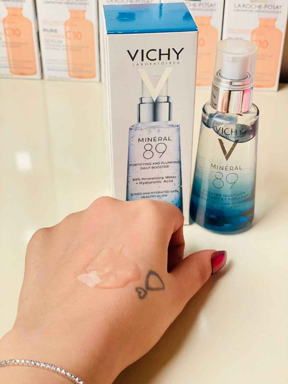 توفر البراند الفرنسي 🇫🇷 الاصلي 💯
سيروم الجمال 89 Vichy Mineral 💙✨💦
#الاصلي 💯للناس اللي تحب ادلع بشرتها بعد يوم متعب وارهاق 💙✨
سيروم فيتشي الغني عن التعريف الأجمل و الأقوى للترطيب  بتركيبة فريدة من نوعها من الهيالورونيك أسيد و مياه فيتشي الحرارية المليئة بالمعادن والتي تعمل على تلطيف البشرة بنسبة مركزة تصل إلى 89 💦🫂💙

✅ يخفف من المظهر الباهت والشاحب 🫂💙
✅ يمنع الإنتفاخ تحت جفن العين ويرطب الجفن 🫂💙
✅ يحتوي على عوامل مضادة للأكسدة تقلل من البقع الداكنة و التصبغات 🫂💙
✅ مناسب لجميع أنواع البشرة 💙
✅ يقلل من ظهور التجاعيد والشوائب 🫂💙
✅ يحفز إنتاج الكولاجين. 🫂💙
✅ ترطيب مكثف و تغذية عميقة للبشرة 24 ساعة 🫂💙
✅ يساعد في غلق المسام الواسعة 🫂💙
‎ يعمل على تغذية و تعزيز ✅
تجديد خلايا البشرة.
‎يحتوى على 89 % مياه حرارية ✅ بترطب البشرة و تحميها 
‎يحتوى على حمض الهيالورنيك اللى بيمتص الماء و يشتغل كفيلر و مكافح للتجاعيد✅ 
‎ يحفز الكولاجين الطبيعى من ✅ طبقات الجلد و يعطى البشرة نضارة وحيوية 
‎ نتايجه بتظهر خلال أسبوعين من الاستخدام اليومى✅

‎مرطب ومعالج والحل الأمثل ✅ لبشرة أكثر شبابا  وتوهج 

‎هو عبارة عن سيروم خفيف سريع الامتصاص بحيث الترطيب يوصل لي طبقات الجلد الداخلية  ويكون مفعوله  
‎أقوي و أعمق  🤗
‎💧مناسب لجميع أنواع البشرة حتي البشرة الحساسة
المنشأ فرنسي البراند🇫🇷 
🚘 يوجد خدمة توصيل لجميع محافظات 🇮🇶🚘للحجز والاستفسار خاص كربلاء, العراق


**إذا كنت صاحب هذا الإعلان وتريد حذفه لأي سبب، رجاءا أرسل رسالة إلى الدعم الفني**
