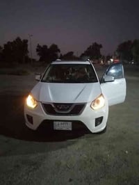 تيكو رقمها بغداد  موديل١٢ شكل١٣ مابيها لا ضربه ولا اي صبغ بيها محركها ...