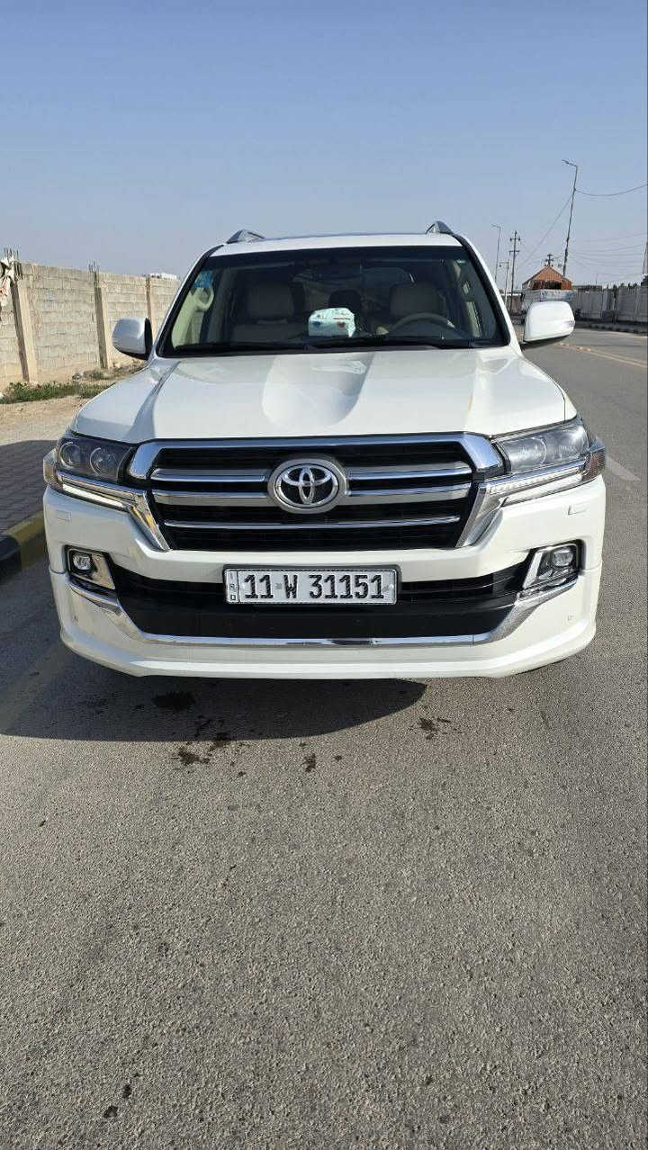 سلام عليكم 
لاندكروز موديل 2019.
محرك8سلندر 
سياره بأسمي
رقم بغداد
فول مواصفات مكفوله كفاله عامه 
مكاني كوت للستفسار اكثر ‏‪***********‬‏ 
***********
