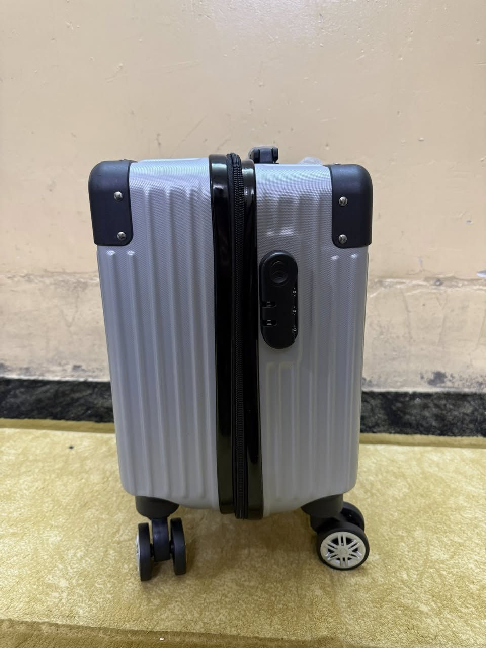 حقيبه سفر حجم صغير 30مع توصيل ع اول تم


**إذا كنت صاحب هذا الإعلان وتريد حذفه لأي سبب، رجاءا أرسل رسالة إلى الدعم الفني**