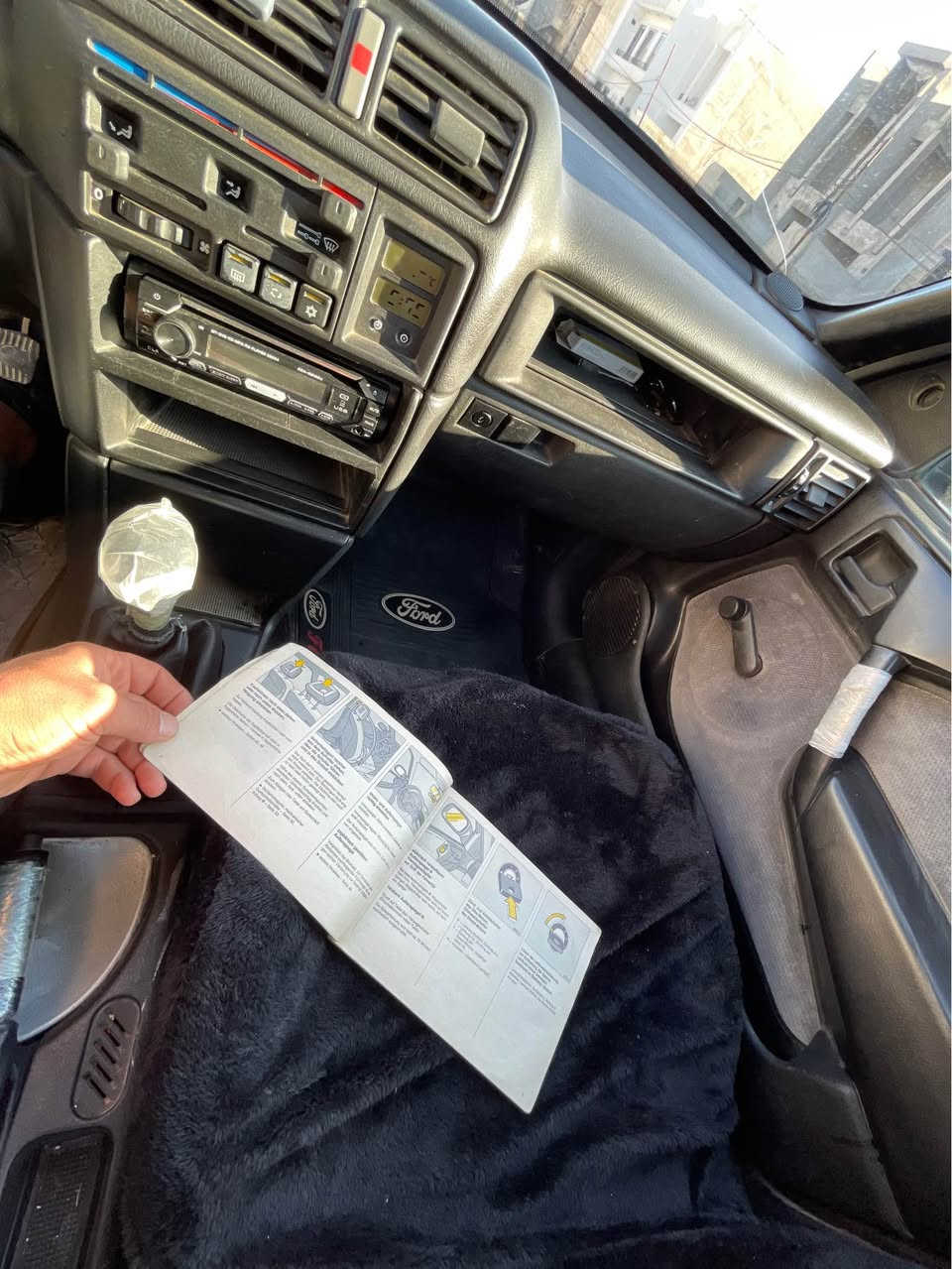 اوبل فيكترا
موديل ١٩٩٢
محرك ١٨ مرغوب
الكير محرك شرط
كهريايات شرت 
ما ناقص برغي
سلايت
قفل مركزي
هزه جديد 
سنويه ٢٠٢٣
باتري جديد صار يوميد شديت
تايرات وصط
مكان سياره كركوك
***********
*********** كركوك, العراق
