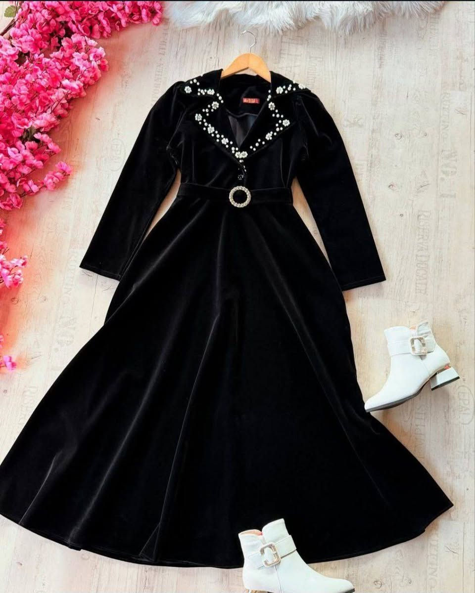 الاستفسار والحجز فقط واتساب+9647775744834
السعر 35..مخمل
38 الى44


**إذا كنت صاحب هذا الإعلان وتريد حذفه لأي سبب، رجاءا أرسل رسالة إلى الدعم الفني**