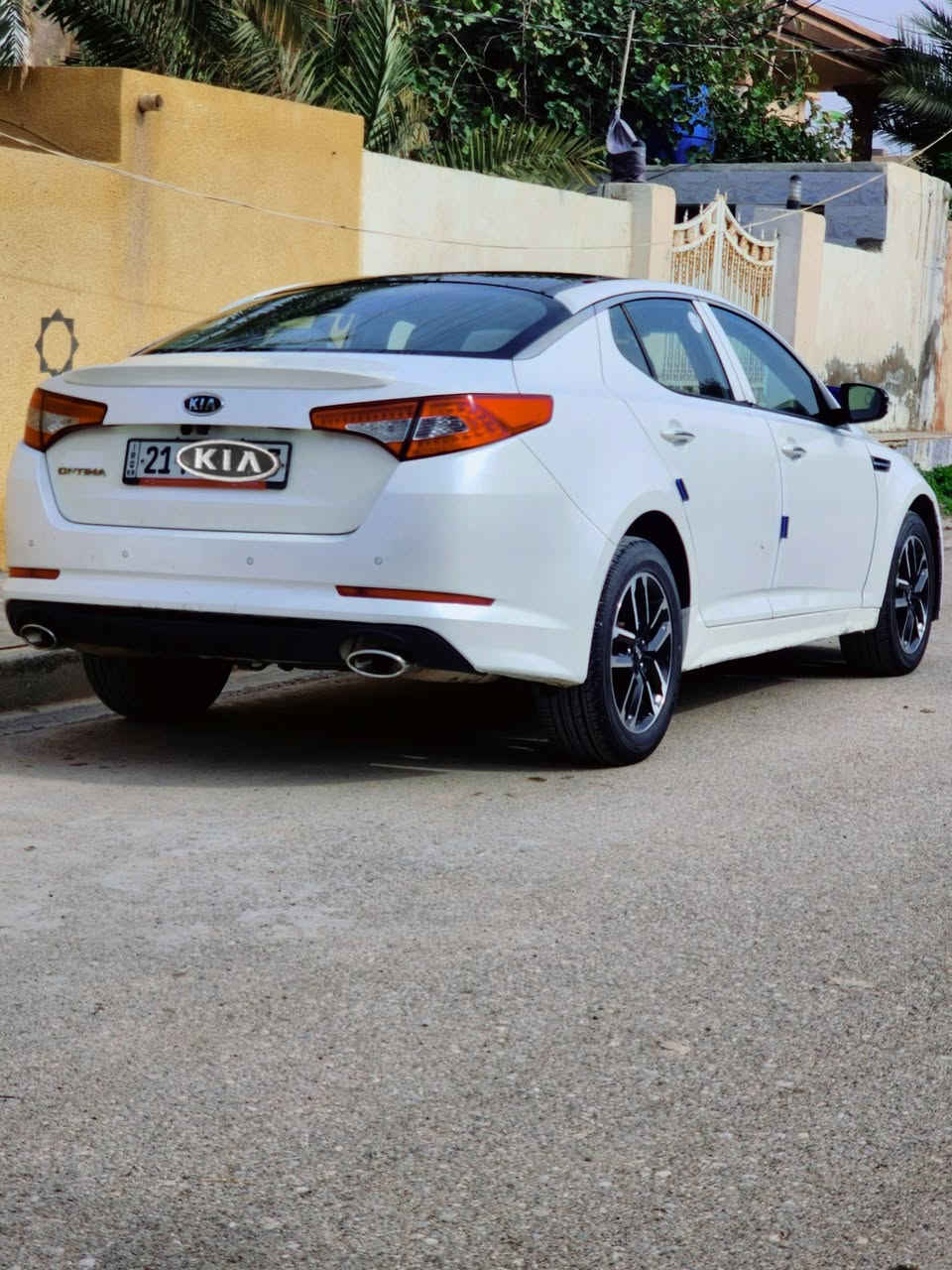 السلام عليكم
كيا اوبتميا خليجي
الموديل ٢٠١٢  
محرك 2400
بانوراما
إشارات مري 
 حساسات 
كامرة
سنوية باسمي ل ٢٠٢٨ والهزة بعدها ما ساقطة تحويل مباشر
ويل 17 sport
السيارة وارد خليجي بدون صبغ
السعر ١٣٣ وبي مجال بسيط

السيارة جدا نضيفة جاهزة
 مكان السياره ديالى المقدادية 
***********
