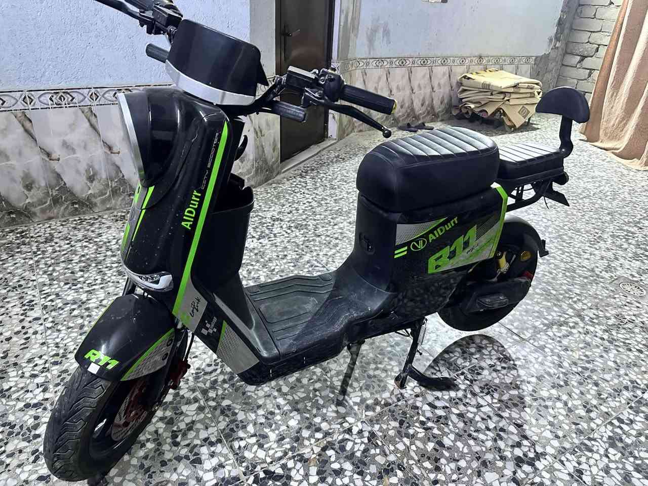 سلام عليكم

دراجه شحن R11  جديد نضافه ١٠٠ بل ١٠٠ كامله مكمله اي خلل ماكو ودراجه كلها شغاله واستخدام كلش بسيط ومده قليله 

تأخذها على الفحص شرط 

سعر ٦٠٠ ألف وبيها مجال قليل 

الاستفسار:***********
القرنه
