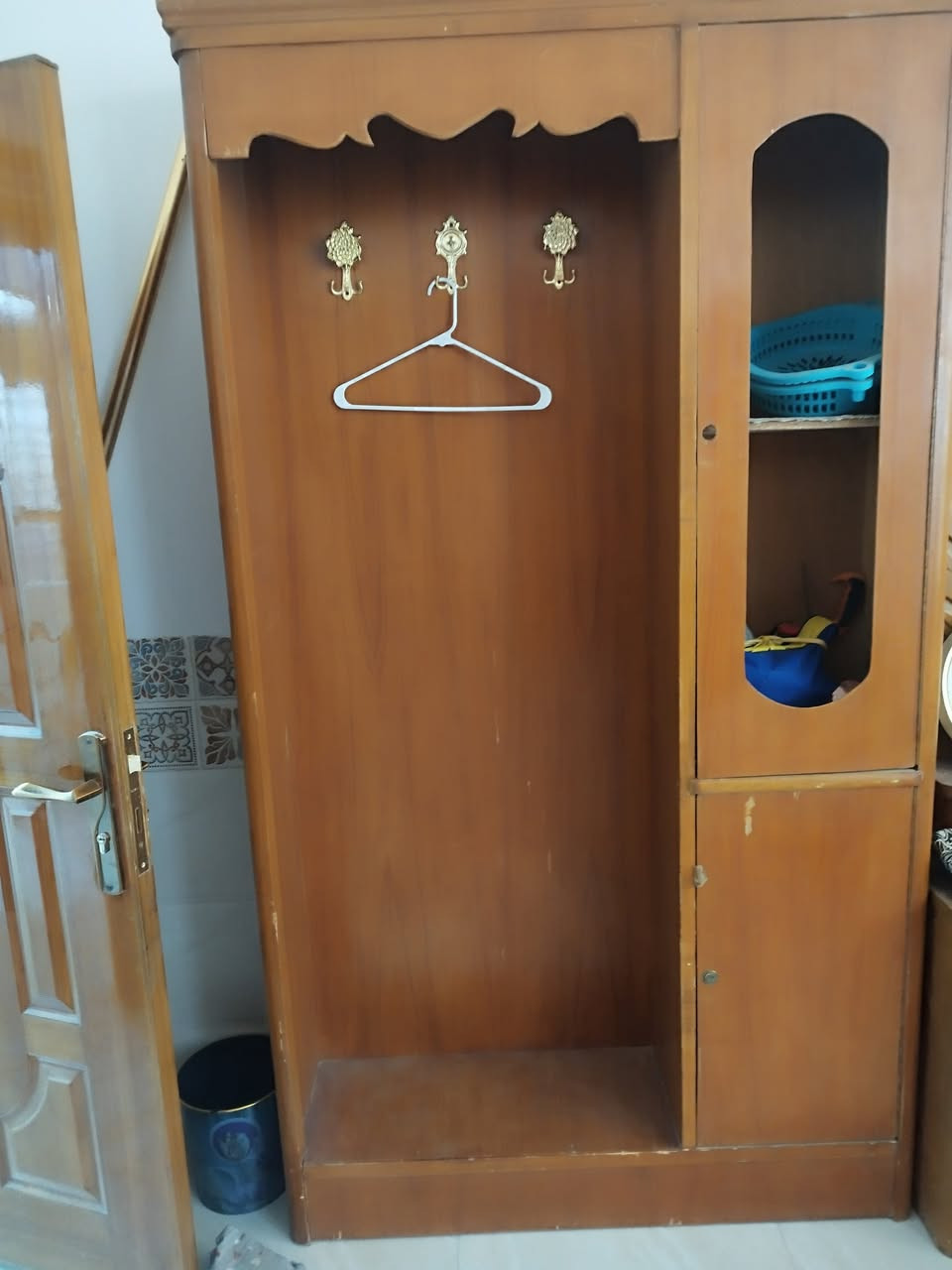 السلام عليكم ورحمة الله وبركاته
غرفة نوم للبيع صاج عراقي داخل وخارج  وشغل تزگام نظيفة جداً السعر 600 وبيها مجال المكان كربلاء قرب مجمع الدرة 
***********
