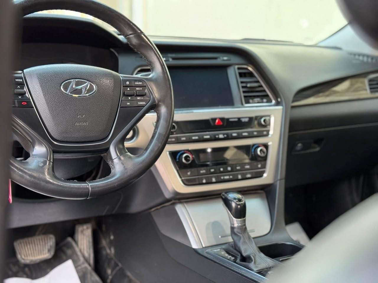 #سوناتا كوري  2016

_Limited

اعلى فئة 

 كشنات جلد - بانوراما - لايت ( زينون ) وبگ لايت لد مري شفط محرك ( 2000 ) تنفس طبيعي _ مكفولة ( لا صبغ ولا تبديل ) بارد قليل جداً مكانين فقط . السيارة جداً جديدة ماشيه ( 124 الف ) السعر 140 $ مجال قليل جداً *متعجبك اتركها ولاتكسر بيها ان شاء الله اتحصل احسن منها . النجف, العراق


**إذا كنت صاحب هذا الإعلان وتريد حذفه لأي سبب، رجاءا أرسل رسالة إلى الدعم الفني**