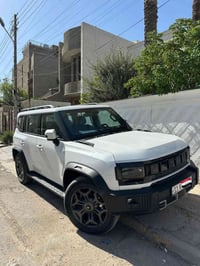 جيتور T2 لكجري 2025 جيتور T2 لاكجري موديل 2025 لون أبيض داخل زيتوني حز...
