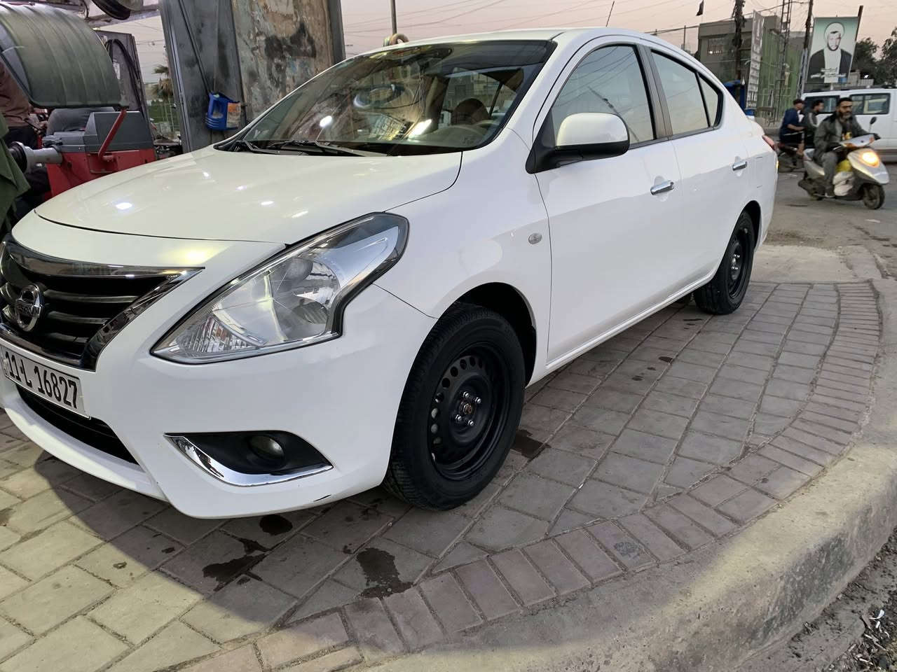 السلام وعليكم نيسان 24 هندي ماشيه 45 مكفوله من صبغ بيه ققد دعاميات صبغ وبيه شخط مال سويج موضح  رقم بغداد بسمي السعر 120 مكاني بغداد جميلة ***********
