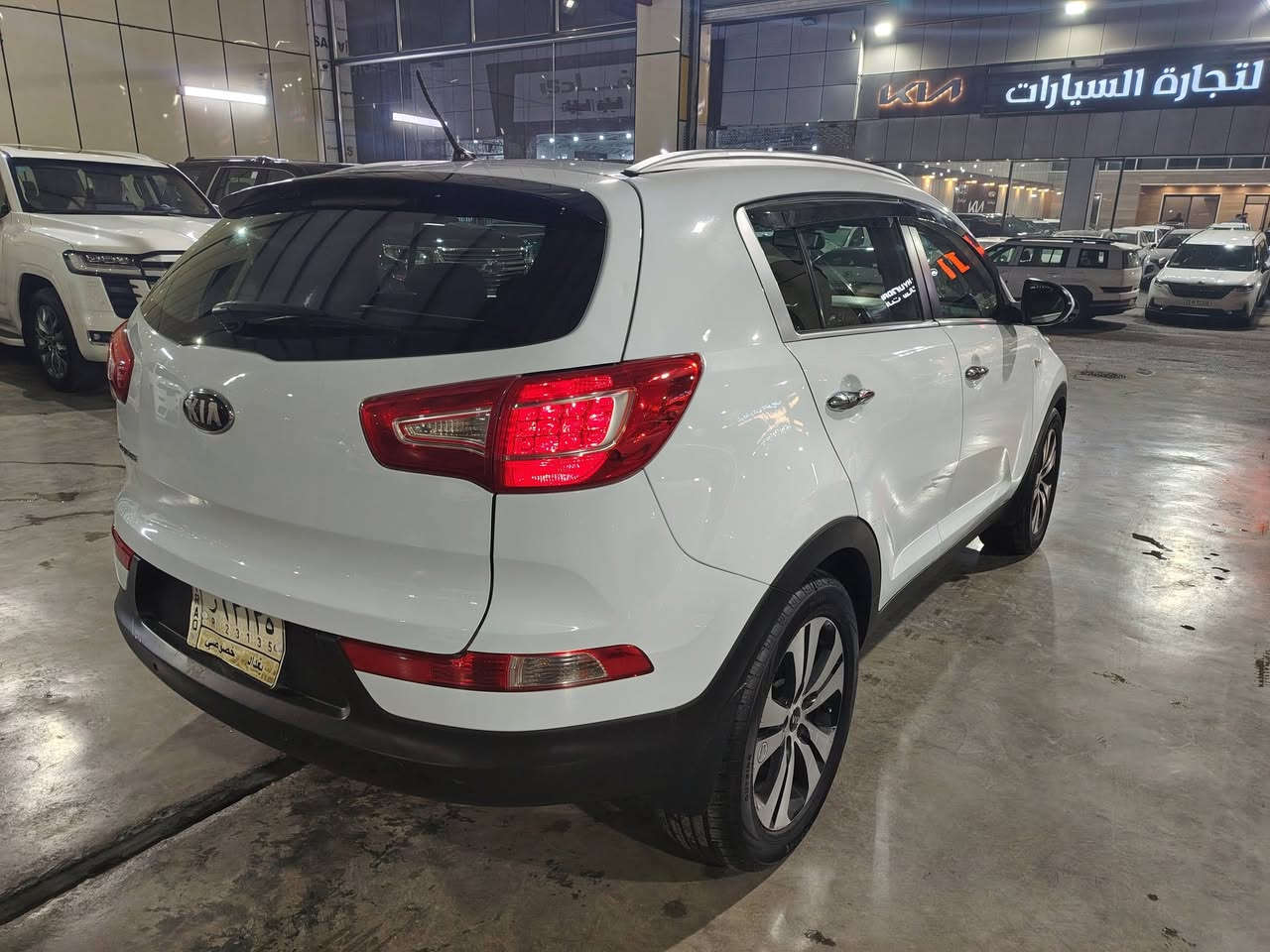 السلام عليكم سبورتج ٢٠١٤ خليجي
كفاله عامه لا صبغ ولا بارد ولا تبديل
ماشيه ١١٠  سياره جديده وجاهزه
محرك ٢٠٠٠ دوش بلادي
بانوراما
كشنات جلد
حساس خلفي
شاشه
كامره خلفيه
رقم بغداد
سعر ١٥٨ بيه مجال بسيط
للتصال***********
