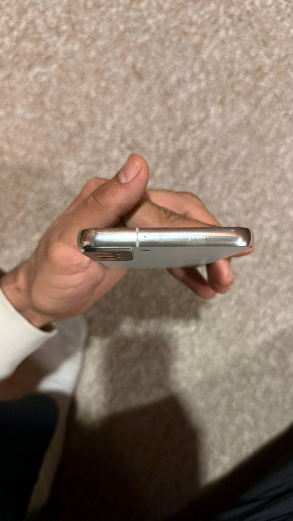 جهاز اس ٢٢ عادي نسخه الياباني 
ذكره 256
لون ابيض نضيف شخطه مابي
مكاني دهوك 
ماعندي توصيل 
سعر 300 الف مجال بسيط 