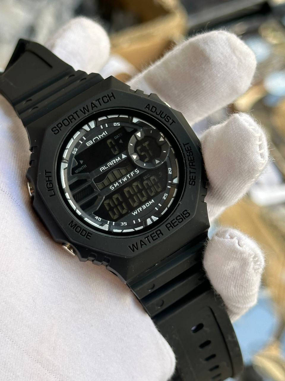 بنما الكتروني
ضد المي
سير طبي مريح
مقاوم لصدمات
مضي ليلي
موقت منبه
الظهر ستانلس ستيل
عدد محدود متوفر


**إذا كنت صاحب هذا الإعلان وتريد حذفه لأي سبب، رجاءا أرسل رسالة إلى الدعم الفني**