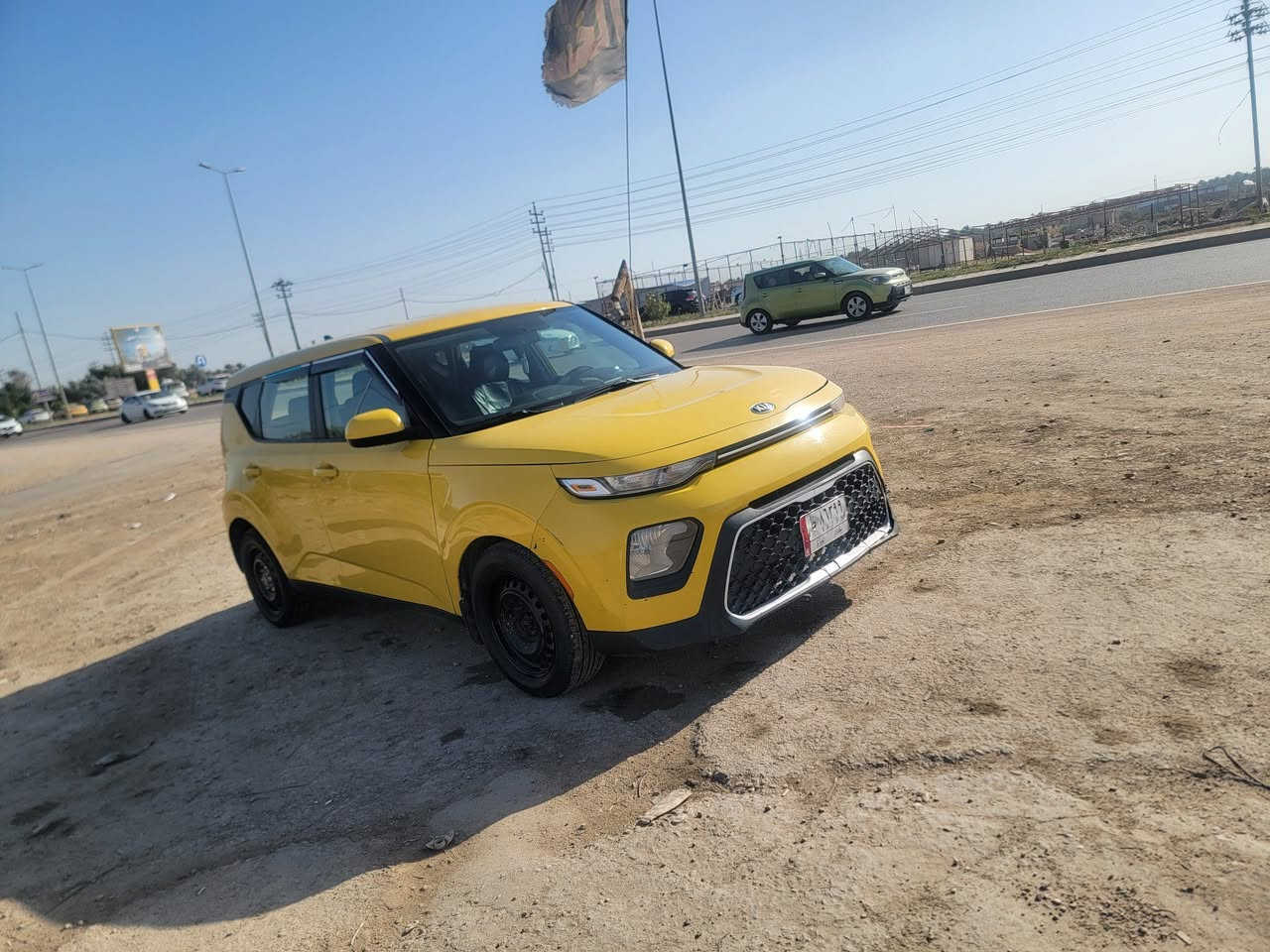 السلام عليكم  صول موديل ٢١ اصل اصفر رقم بغداد حادثه جاملغ فقط مبدل والبنيد بي رش بصيط فقط  ترايك زيرو مكاني بالحله  تحويل مباشر بسمك السعر 112  وبيه مجال بصيط 
***********
