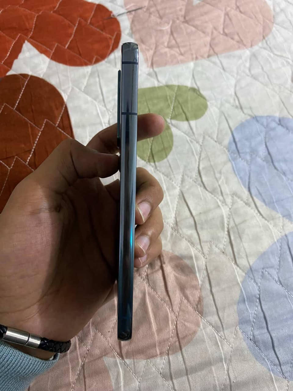 سلام عليكم سامسونك s22بلاص أوربي نضيف ذاكره ٢٥٦رام ٨ سعر ٣٨٠
