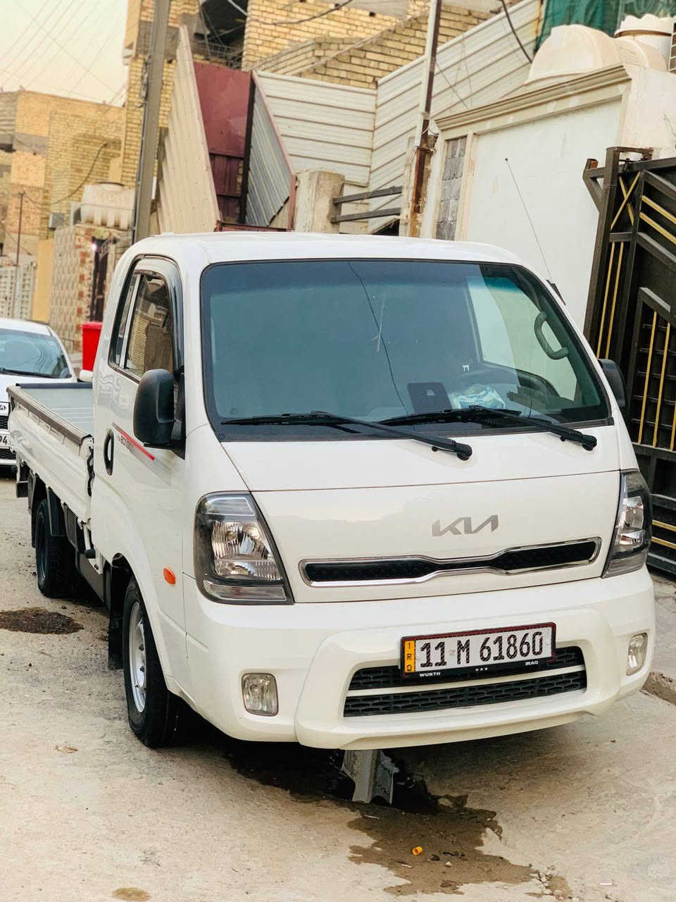 للبيع او مراوس كيه حمل مسكر فول مواصفات موديل 22 بجم 23 اوتماتيك رقم بغداد دولي باسمي ماشيه 58 الف بيها مكانين بارد على كد اصبع الشراي يتصل ***********
