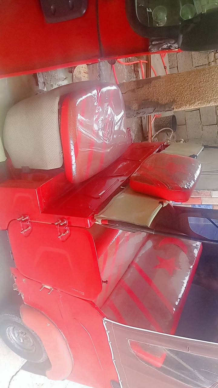 السلام عليكم
تكتك موديل 21 رقم وسنويه انكليزي مابيه اي نقص كبل للشارع مبدل بوشه وبستم اكفلك تنقيص وتبخير كشر انضف من الصوره بهواي 500و7 وبيه مجال بيه


**إذا كنت صاحب هذا الإعلان وتريد حذفه لأي سبب، رجاءا أرسل رسالة إلى الدعم الفني**