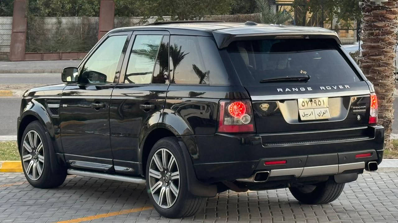 السلام عليكم رانج روفر موديل 2009 محدثه 2013 فول مواصفات مكينه 8 سلندر سوبر داخل ابيض كشن ميموري جكات تصعد وتنزل بيهه صبغ التحديث وباب السايق السعر 90 ورقه قفل وترهم مراوس وما اعتقد اكو رانج بهيجي سعر للاتصال *********** مكاني الدوره حي الصحه
