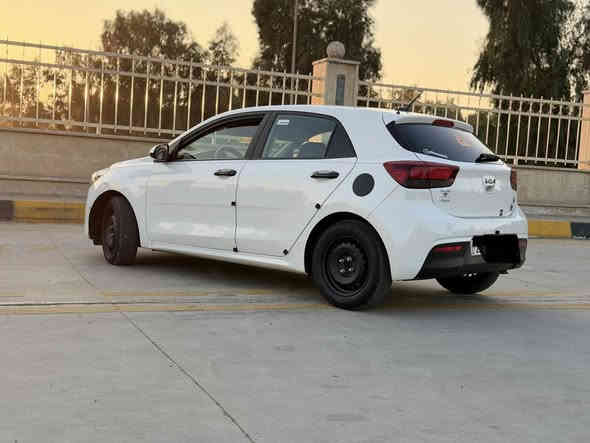 للبيع كيا ريو ((جنطة))موديل 2023((مرقم اربيل الجديد+هزه جديد +سنوية جديد)) شرط التحويل
🔥 مواصفات s المعروفة
🔥 ماشية 38 الف فقط
🔥 شاشة كبيرة الحجم
🔥 تحمكات استيرن جهتين
🔥 كير اتوماتيك
🔥 محرك 16 دوش
🔥 فحم كزوز بيها الاصلي 
🔥 كير svt
🔥 تبريد وتدفئة
🔥 شحن وايرليس
🔥 مثبت سرعة
🔥تايرات جدد +باتري جديد
الضرر: شبه كلين ((بدون ايربكات خلاص ))بيها بس تعديل بارد بالجاملغ الامامي جهة النفر بجم كبس خلفي كبس السياره احلى من الصور وانظف بعد وكلشي بيها بلادي 

السعر خاص او اتصل
***********
***********
