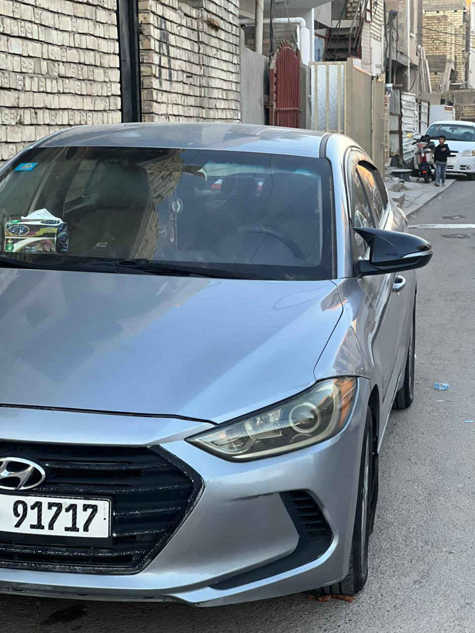 السلام عليكم
النترا 2017 وارد امريكي 
حادثهة جاملغ خلفي يم قبق البانزين نص من عنده مثل مامضح بل صورة ودعامية امامية وخلفية 
 اوبل عراق باب الصايق بي تقرببن شبر ضربة ومعدل عل بارد
السيارة بسمي سنوية 28 هزة جديدة 
 رقمهة مميز 

1-السيارة لا مصبوغة ولا امبدل بيهة قطعة ولا طاك بيهة ايرباك 
2- مكينة وكير وكهربائيات. وتبريد شرط 
مواصفات نص فول 
3-تخم تاير  باتري جديد منضومة  مي ومنضومة بانزين  
بل مختصر السيارة ميكانيك كلهة ادامة 
اخوان كلشي امضح بل منشور 
 السعر (129)
مكاني بغدادالدورة
هاذة رقمي ***********
