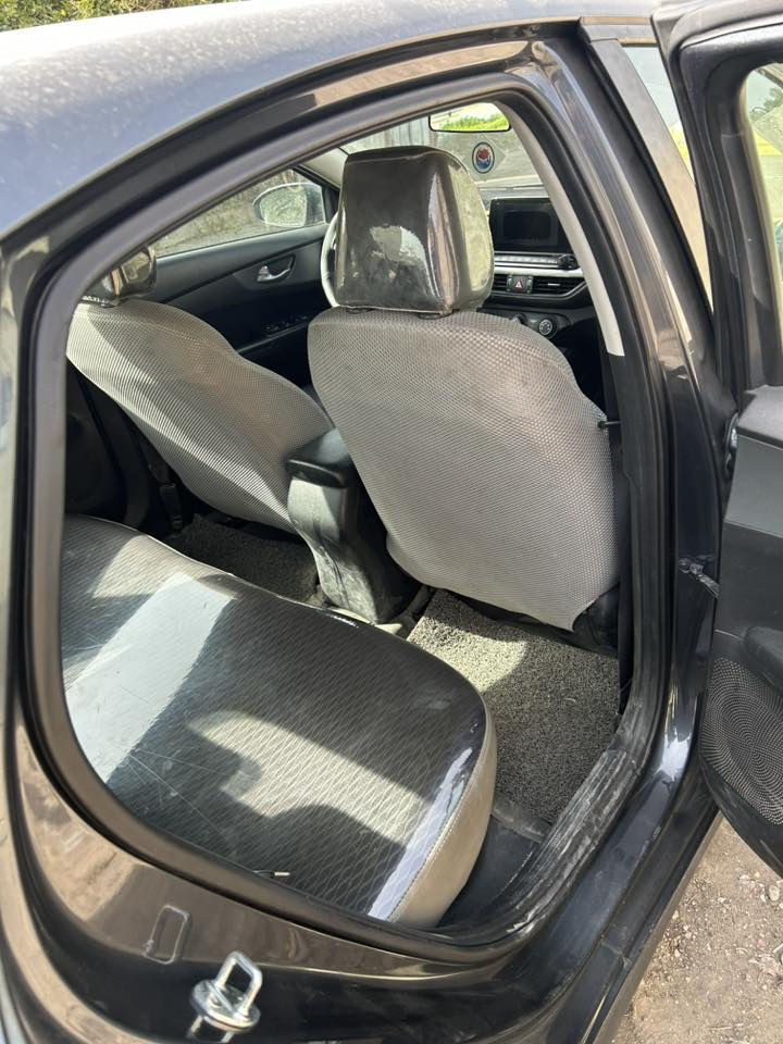 السلام عليكم كيا فورتي موديل 2020 رقم بغداد حادثه دعاميه اماميه فقط وهنا صار بيه صبغ بين البابتين قليل اثر طخه خفيفه سياره كير at سياره تبريد مكينه كير صدر كله جاهز بيه رصعه خفيفه بالقماره مال تحميل *********** مكانه البياع سعره 122
