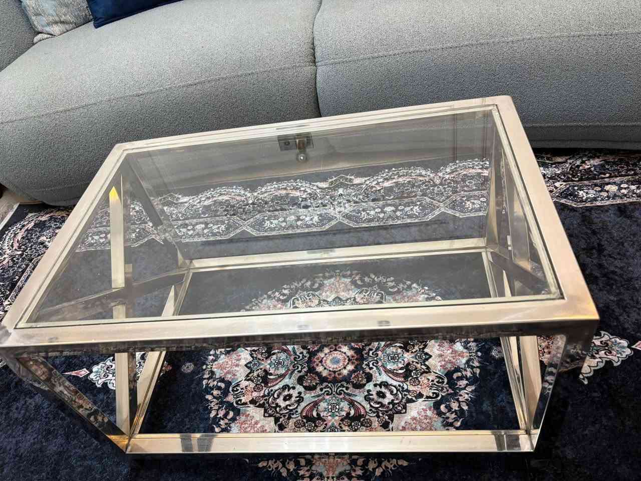 تخم تركي اخو جديد
وأخذته من ان هاوس ب مليونين و600  واريده مليون ونص جديد بعده
الشراي يتصل
***********
