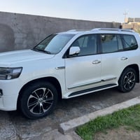 لاندكروز 2009 محدثه 21 داخل وخارج مكفوله من الجفيه والضربه فقط قطع الت...