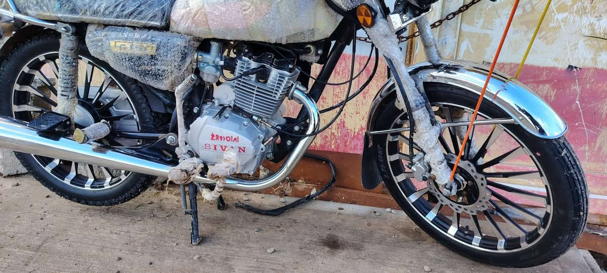 السلام عليكم خوان عندي هاذي الدراجه موديل 2023مابيها نقص كلشي سعر 650وبيها مجال قليل مكاني ناحيت الرياض ***********
