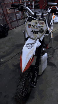 قفاز حجم 65 اوتماتيك مكينه خبط  فول رياضي بسعر 850 الف
مكاني حله ***********
