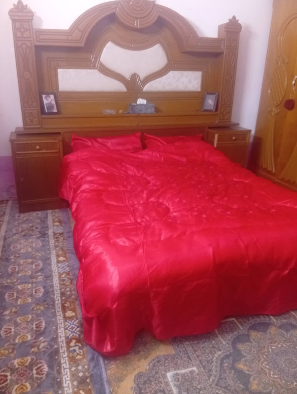 السلام عليكم غرفه للبيع تسكام درجه اوله احله م̷ـــِْن الصور مكاني نجف حي العسكري قفل 500  ***********
