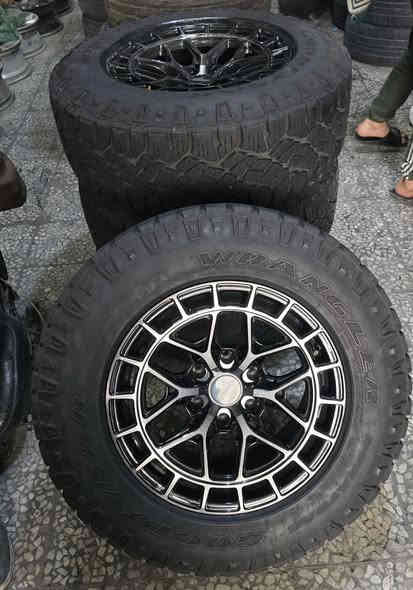 للبيع او مراوس 
تخم ويل كب حجم18 جديد 6برغي
مع تخم تاير كودير(Goodyear) أمريكي 
يرهم(تاهو.رام.يوكن.بيكم فور.سلفرادو.
لاندكروزر)
السعر والتفاصيل اتصل وتدلل
*********** واتساب / رصيد
