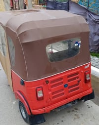 شباب تكتك للبيع موديل 18 نضافه 95 بل 100 بيه ملاحضات بصيطه خاليه من تص...