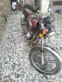 دراجه ايراني 4كير سعر 300,000 وبيها مجال 07731140091