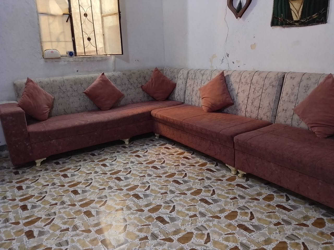 سلام عليكم ديوان تسكام شغل درجه اولى 7نفرات سعر 350الف مكان حله مركز مدينه شغل درجه اولى يعني بلوك اسواد وخشب روسي


**إذا كنت صاحب هذا الإعلان وتريد حذفه لأي سبب، رجاءا أرسل رسالة إلى الدعم الفني**