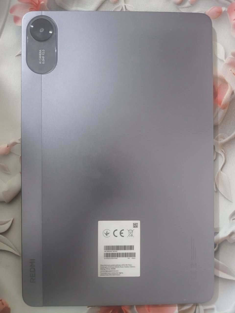 السلام عليكم 
Xiaomi Redmi Pad 2 4G
ذاكره 256
رام8+8
شاشه 2.5K 90FPS 
بطاريه 9000
يدعم شريحه سيمكارت 
ايباد نضافه 95% لا تسألني عل نضافه ابد 
السعر 260 مكاني بغداد حي الجهاد 
للاتصال ***********
