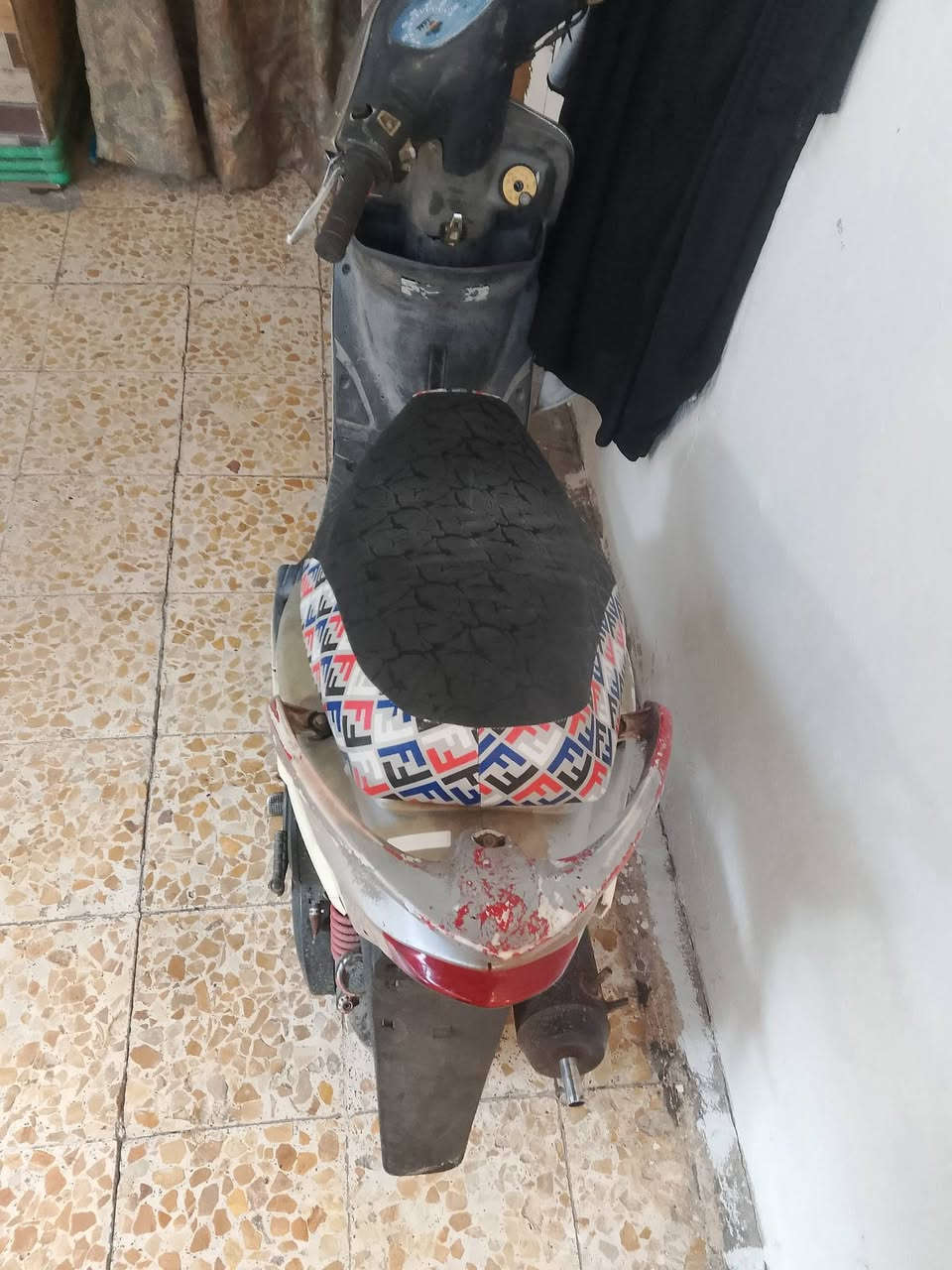 للبيع دراجة ماكس منغولي مكينة بلادي كفرات بلادي شغالة سلف وهندر كهربائيات شغالة الدشبول عاطل اوراقها كاملة السعر 450 ‏الرقم ‪0772 475 8309‬‏
