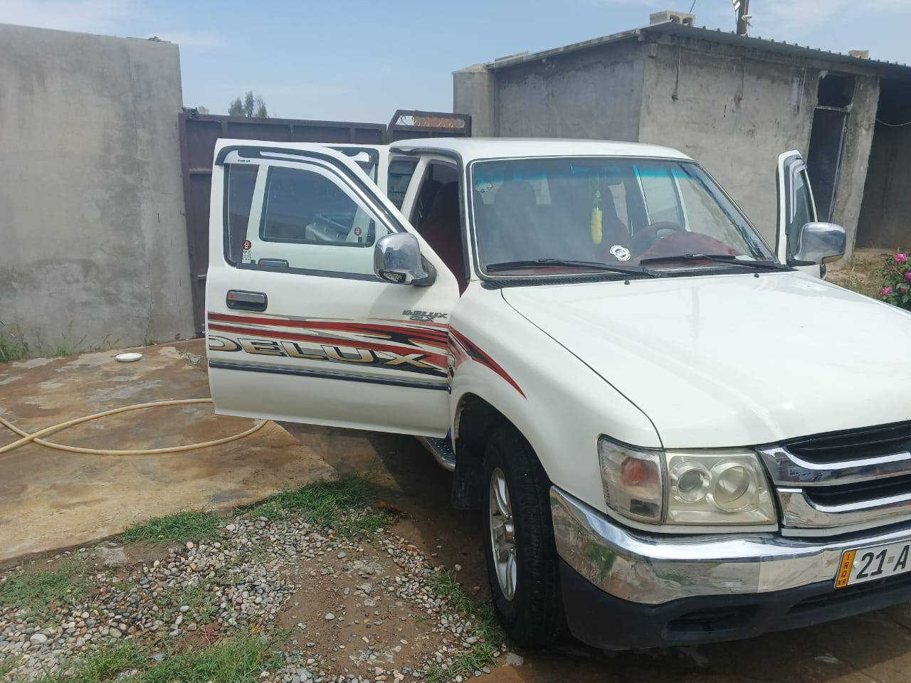 بەناوی خوای گەورە میهرەبان دێر مۆدێل2011لۆک نموونە لە جوانی ماڵی دۆستە هەمووشتێکی بیلادی ماوەتەوە قەترە غایسی نیە هەمووشتێکی بەشەرت  نرخی 80گەڵا کەمێک مەجال ناو نیشان کەرکوکە ***********سەیارەکە وەک وێنەکە جوانە بەس ماشااللە ئەوێت سەنەوی تەواوە
 تکایە موشتەری نیت تیل مەکە لەگەڵ ڕێزم
