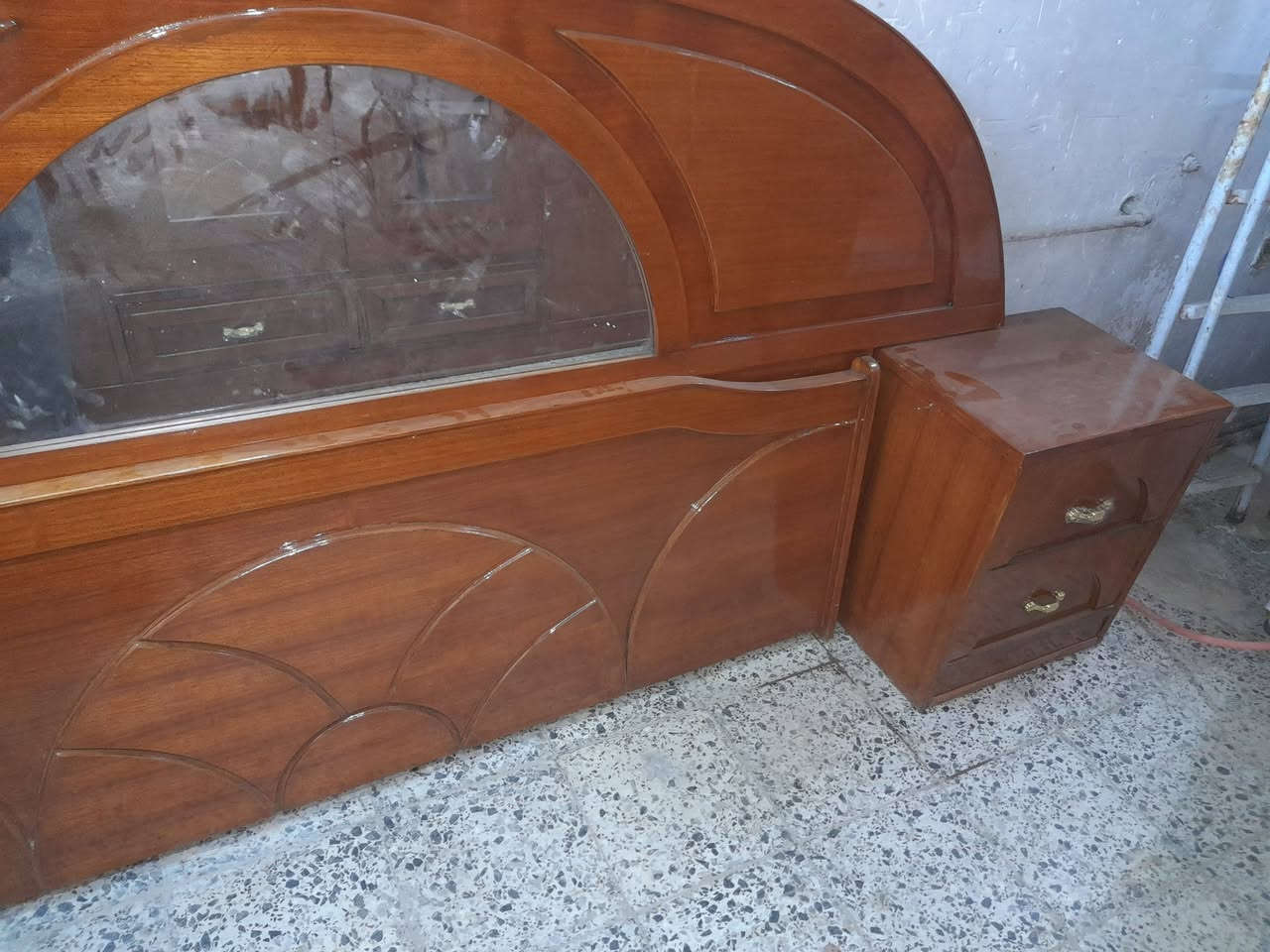 غرفه ٦باب صاج ثقيل مستعمل للإستفسار اتصل على ***********
