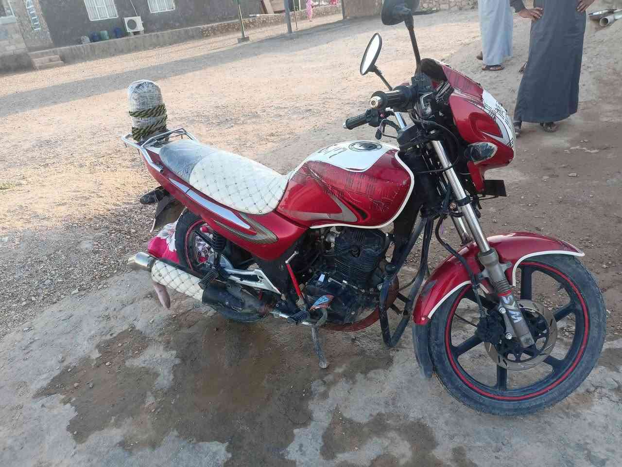 يوجد مطور سايم لبيع 2017 مكمرك   900 بي مجال ***********
