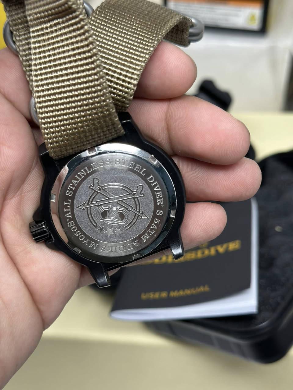 قطعه اصليه ادس دايف
غواص موديل عسكري 
مينا مميزه 
كوارتز رنك دوار 
كامل ملحقات 
تفاصيل داخل الفديو
80 على اول تم


**إذا كنت صاحب هذا الإعلان وتريد حذفه لأي سبب، رجاءا أرسل رسالة إلى الدعم الفني**