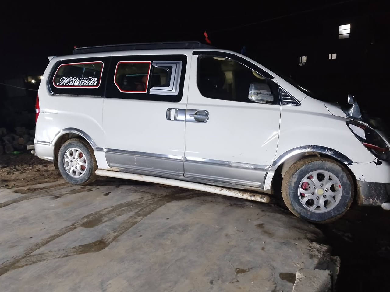 السلام عليكم ورحمه الله وبركاته ستاركس موديل 2009مفتوح محرك كير اكسن شرط صدر امامي خلفي كلة جديد تخم تأير جديد تبريد شغال كهربائيات كلها شغالة من الدعامية لدعامية ورقم دولي وبسمي السعر 140 مكاني صلاح الدين تكريت العلم الستفسار ***********
