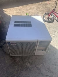 مكيف توسوت 2طن مع القفص مالته مكان شهداء البياع   07710335562