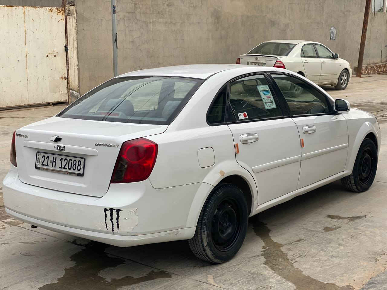 2013 شۆفرلێت ئۆبترا
سێ پارچە  و  جەمپێکی پشتی هەیە 
ئێرباگی نەتەقیوە 
سەنەوی و هەزە و ڕەقەم هەمووی تازەیە
 سەنەوی بەناو خۆمەوەیە  
 گێر ئۆتۆماتیکە  
 گێر و محرکی بەشەرت  
شوێن کەرکوک 
سعرشی 78 گەڵا و کەمێک معامەلە 
***********
