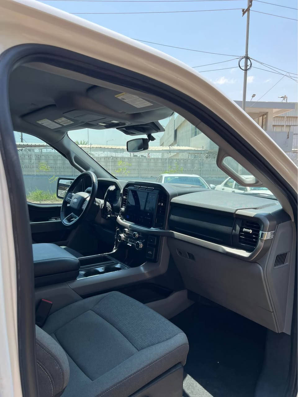 فورد - f150 
موديل ٢٠٢٤ 
بدون صبوغ 
بدل اثنين باب بيلادى 
بدون ايرباك بدون داخل 
مواصفات xlt 
خمس كاميرات 
شاشه كبير 
دبل اكسل 
ماشى ٤٢ مايل

*********** أربيل, العراق
