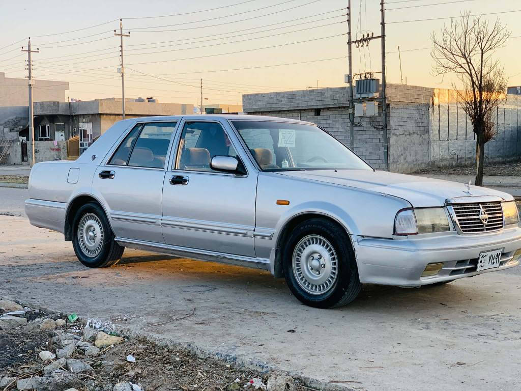 سدریک مۆدێل 2001ئاڕم پلاستیکی سلێمانیە گێڕوو مە کینەوو ئە کسلوو ئاڕموو ئە ووە لیات مووسوو بڕاووە بە شە رت تە برید ساردوو گە رم لە سە رسوویچ دووپارچە ی بۆیاخە لە سە رکاڵ بوو نە ووە یە ک قرچی بچووکی هە یە لە پێشە ووە لای سایە ق  سە یارە کەچرکە ی تیانیە کارە بای گێچە کانی هە مووی مە زبووتەگۆڕینە ووە ش دە کە م بە شتێک بە دڵم بێت 37گڵاوو ماعمە لە *********** حلبجة, السليمانية
