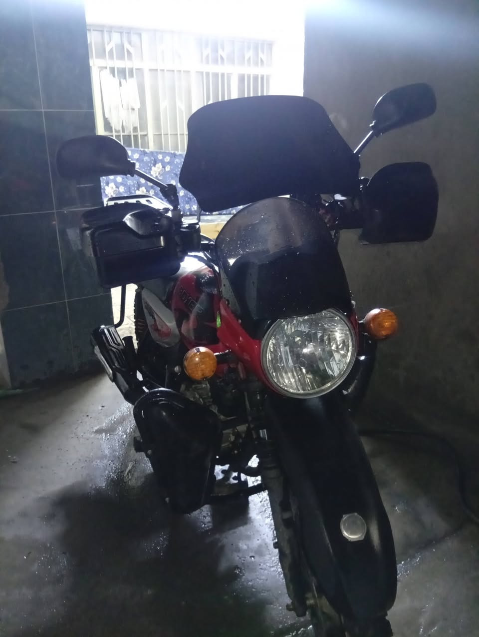 2021/2022

دراجه مكينه جديده جديده جديده 

نقوصاتها هورن ستان تعليك صينيه زنجيل دراجه خير من لله تحويل ثاني يوم راعيها موجود 

سعرها 2600

بيها مجال 

***********
