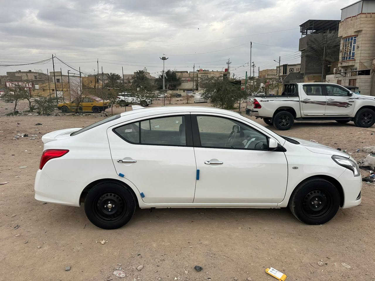 سلام عليكم نيسان هندي مديل ٢٤  كفاله عامه ماشيه ٣١ الف 
كفاله عامه بصره الزبير تواصل ***********
