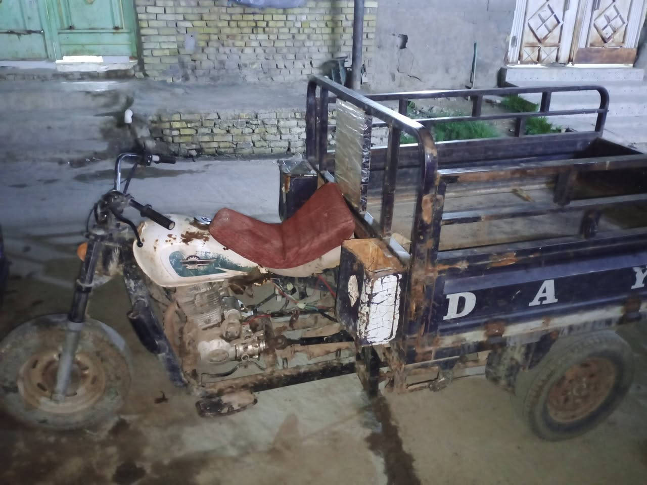 سلام عليكم ستوته للبيع كلك كلك كلك دايون مديل 16 ستوته خير من الله محرك نضيف شاصي مكفول كهربائته شغاله نكره سلف السعر 750 وبيه مجال مكاني قلعه سكر الرقم ‏‪***********‬‏
